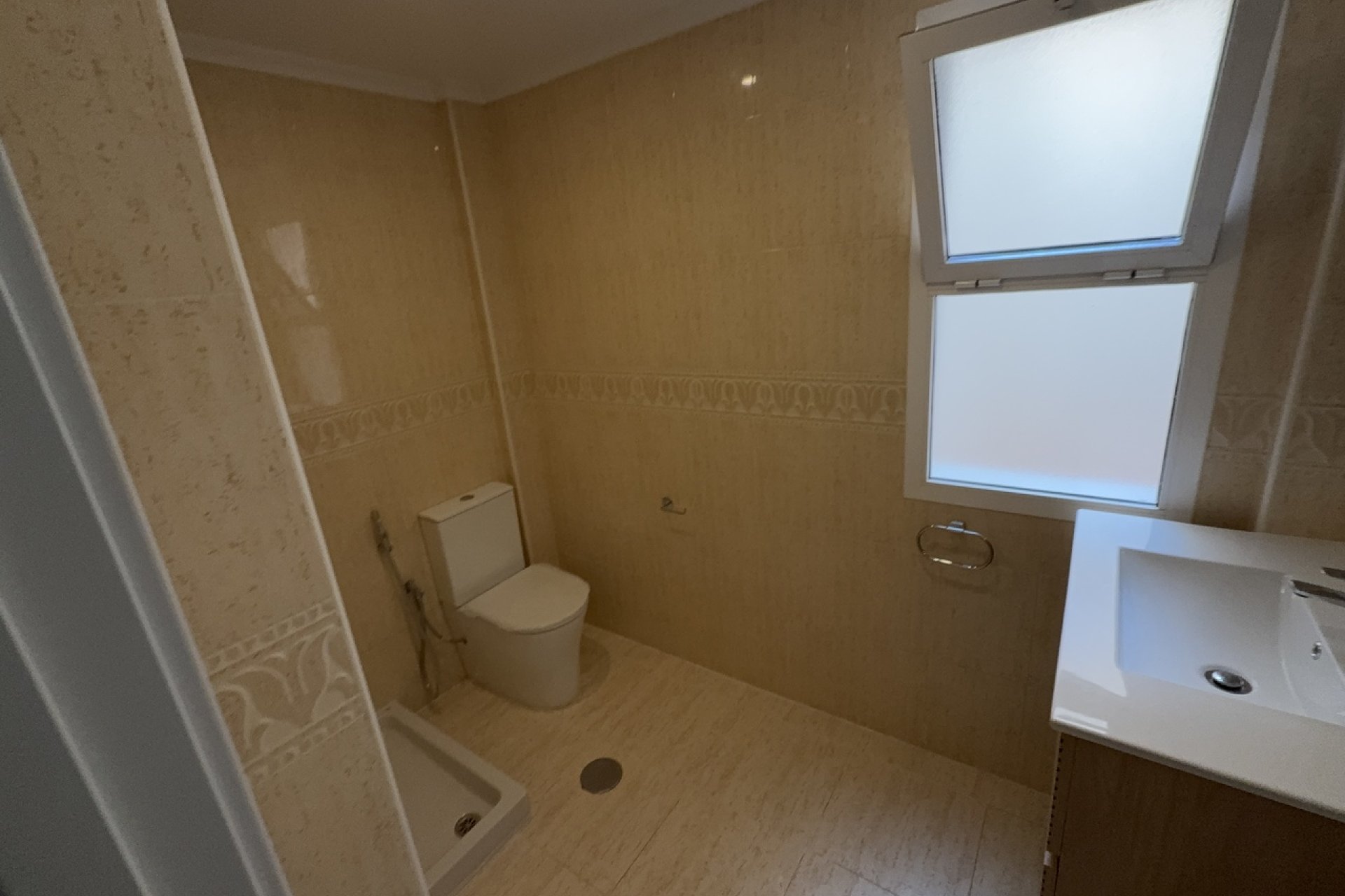 Herverkoop - Town House -
Mil Palmeras - Costa Blanca