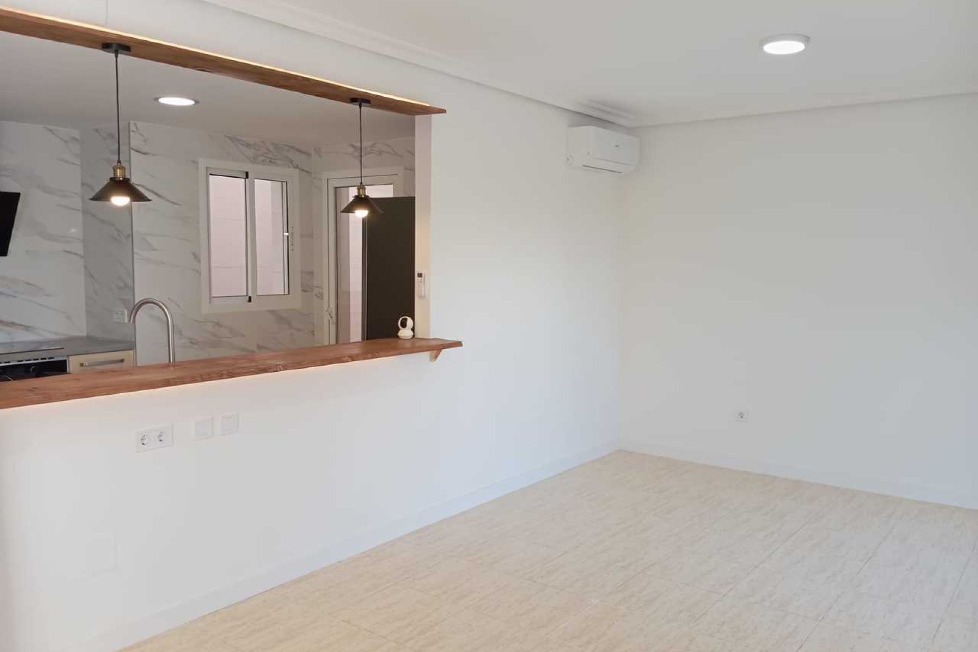 Herverkoop - Town House -
Mil Palmeras - Costa Blanca