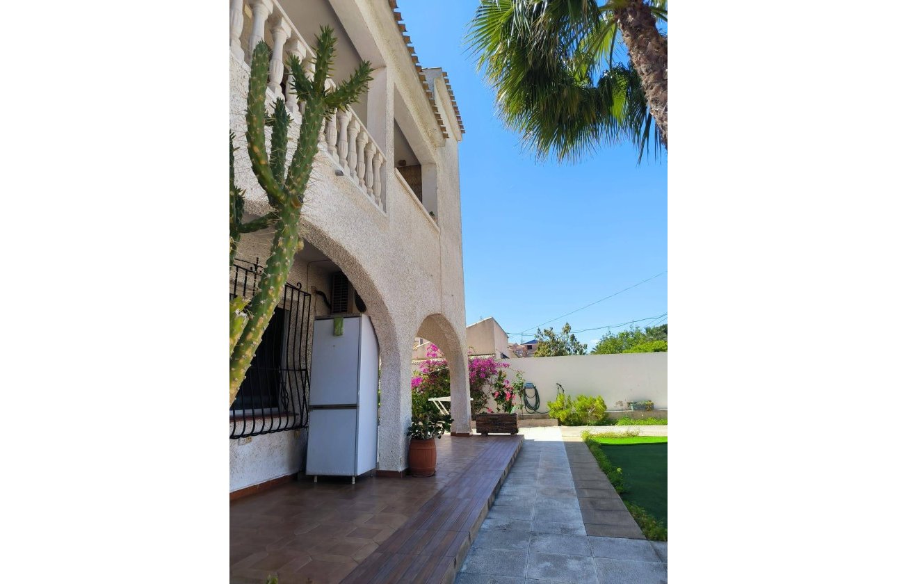 Herverkoop - Town House -
Orihuela Costa - Cabo Roig