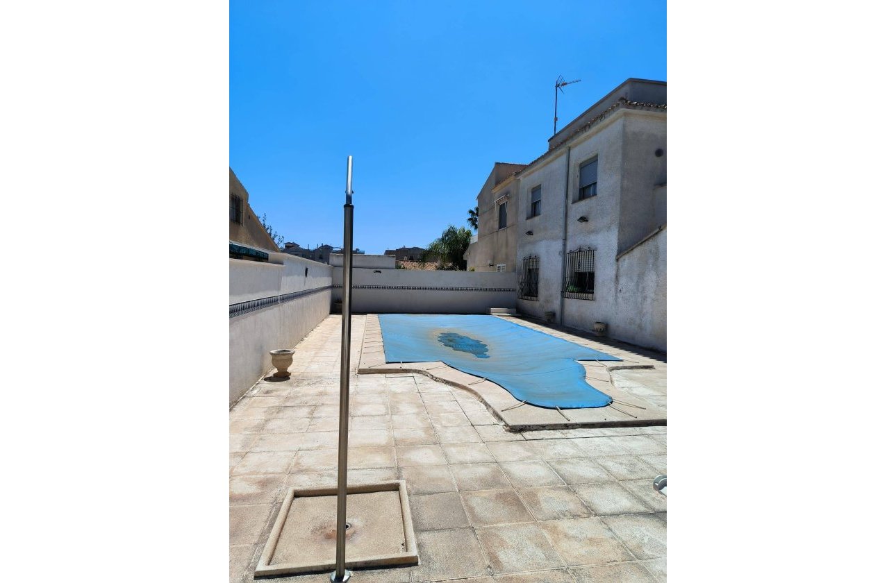 Herverkoop - Town House -
Orihuela Costa - Cabo Roig