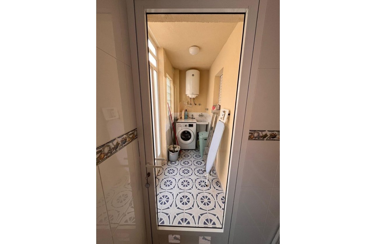 Herverkoop - Town House -
Orihuela Costa - Campoamor