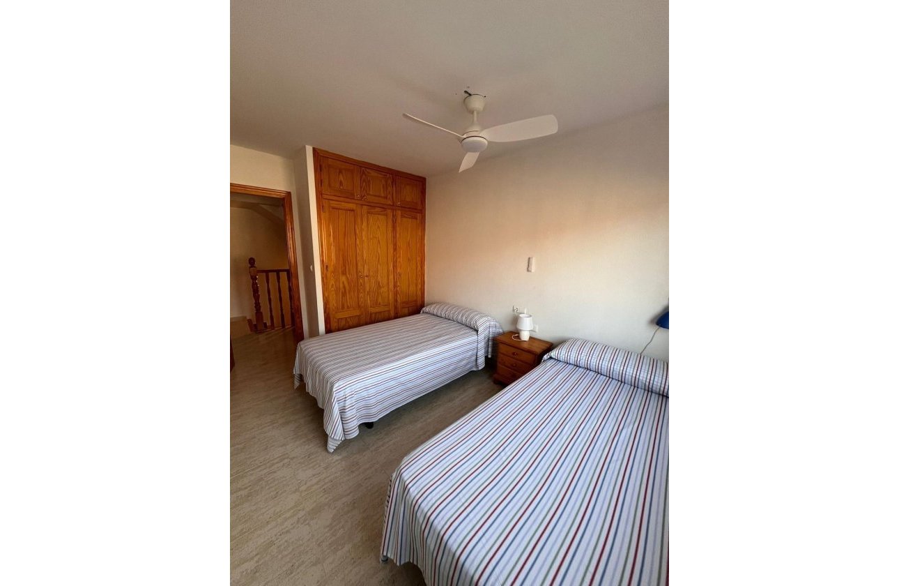 Herverkoop - Town House -
Orihuela Costa - Campoamor