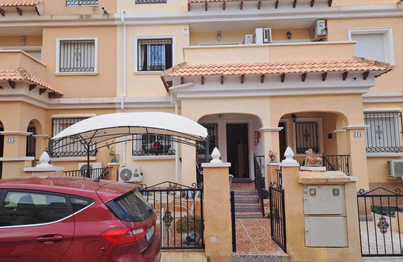 Herverkoop - Town House -
Orihuela Costa - Costa Blanca