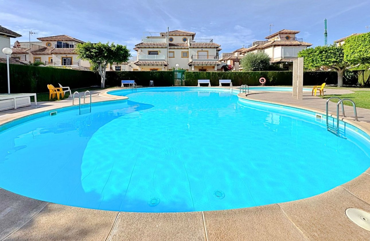 Herverkoop - Town House -
Orihuela Costa - Costa Blanca