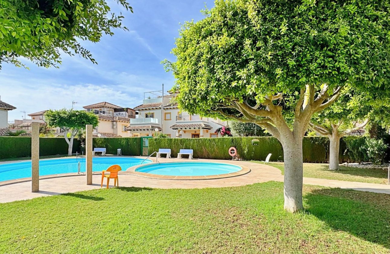 Herverkoop - Town House -
Orihuela Costa - Costa Blanca