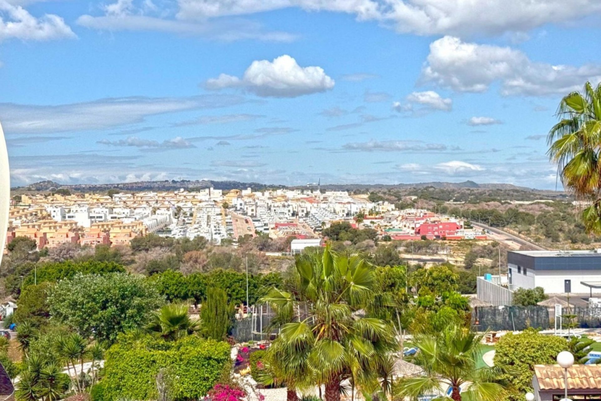 Herverkoop - Town House -
Orihuela Costa - Costa Blanca