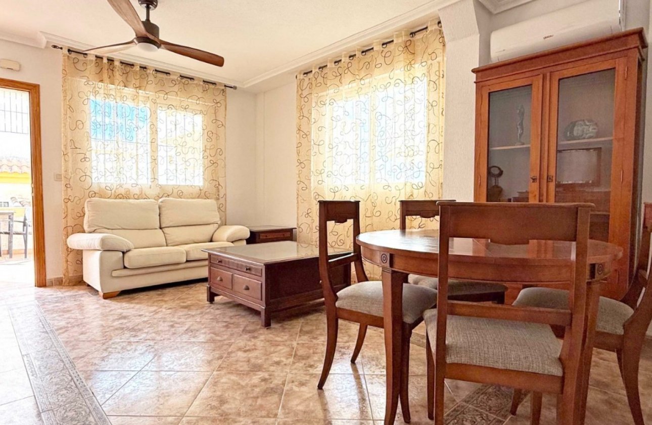 Herverkoop - Town House -
Orihuela Costa - Costa Blanca