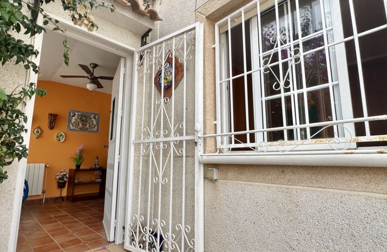 Herverkoop - Town House -
Orihuela Costa - Costa Blanca