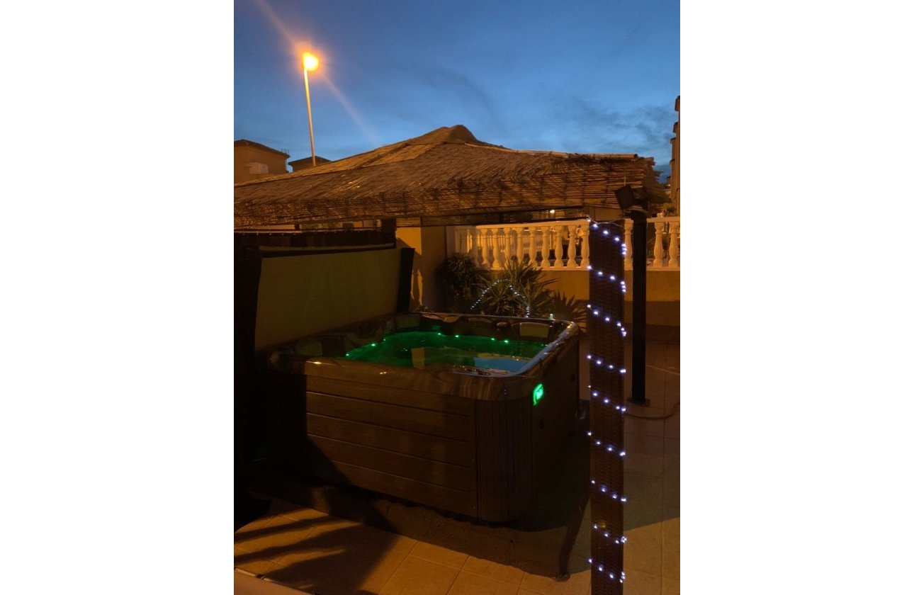 Herverkoop - Town House -
Orihuela Costa - Costa Blanca