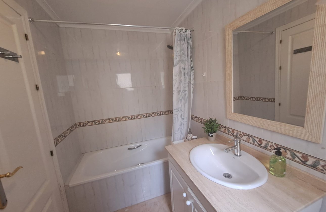 Herverkoop - Town House -
Orihuela Costa - Costa Blanca