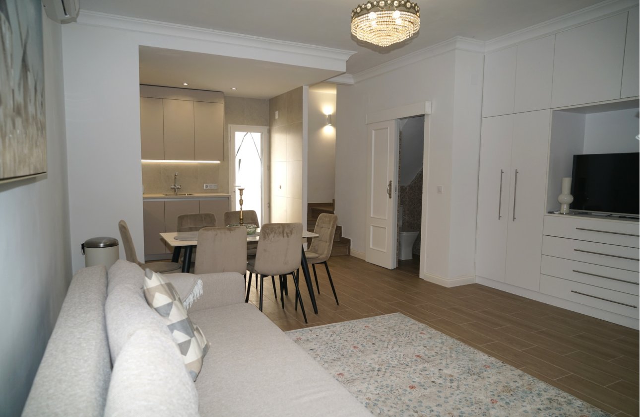 Herverkoop - Town House -
Orihuela Costa - Costa Blanca