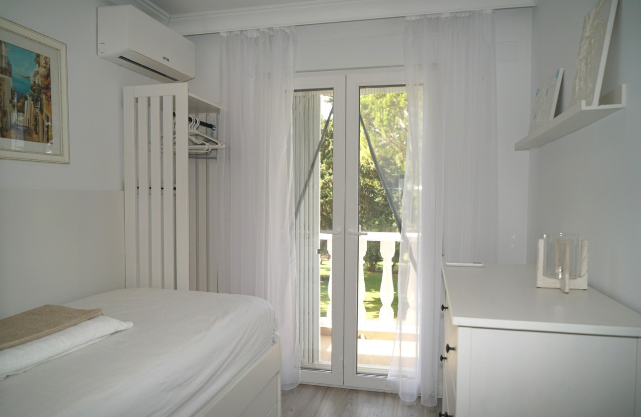 Herverkoop - Town House -
Orihuela Costa - Costa Blanca