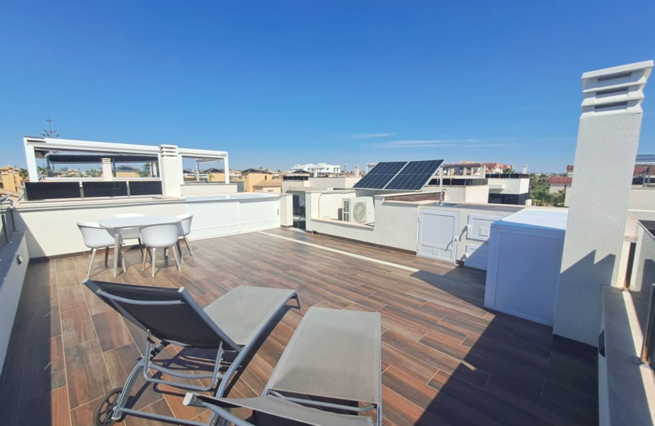 Herverkoop - Town House -
Orihuela Costa - Costa Blanca