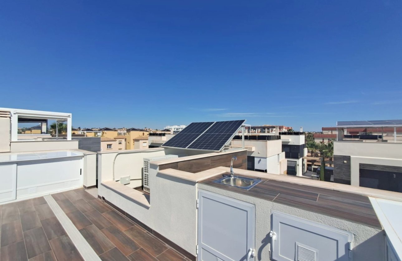 Herverkoop - Town House -
Orihuela Costa - Costa Blanca