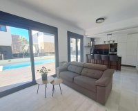 Herverkoop - Town House -
Orihuela Costa - Costa Blanca
