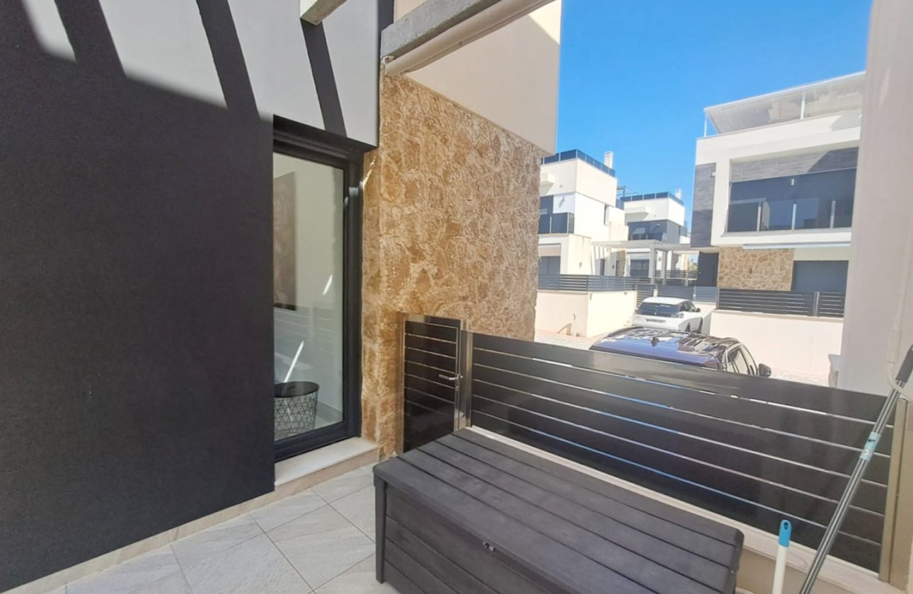 Herverkoop - Town House -
Orihuela Costa - Costa Blanca