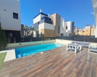 Herverkoop - Town House -
Orihuela Costa - Costa Blanca