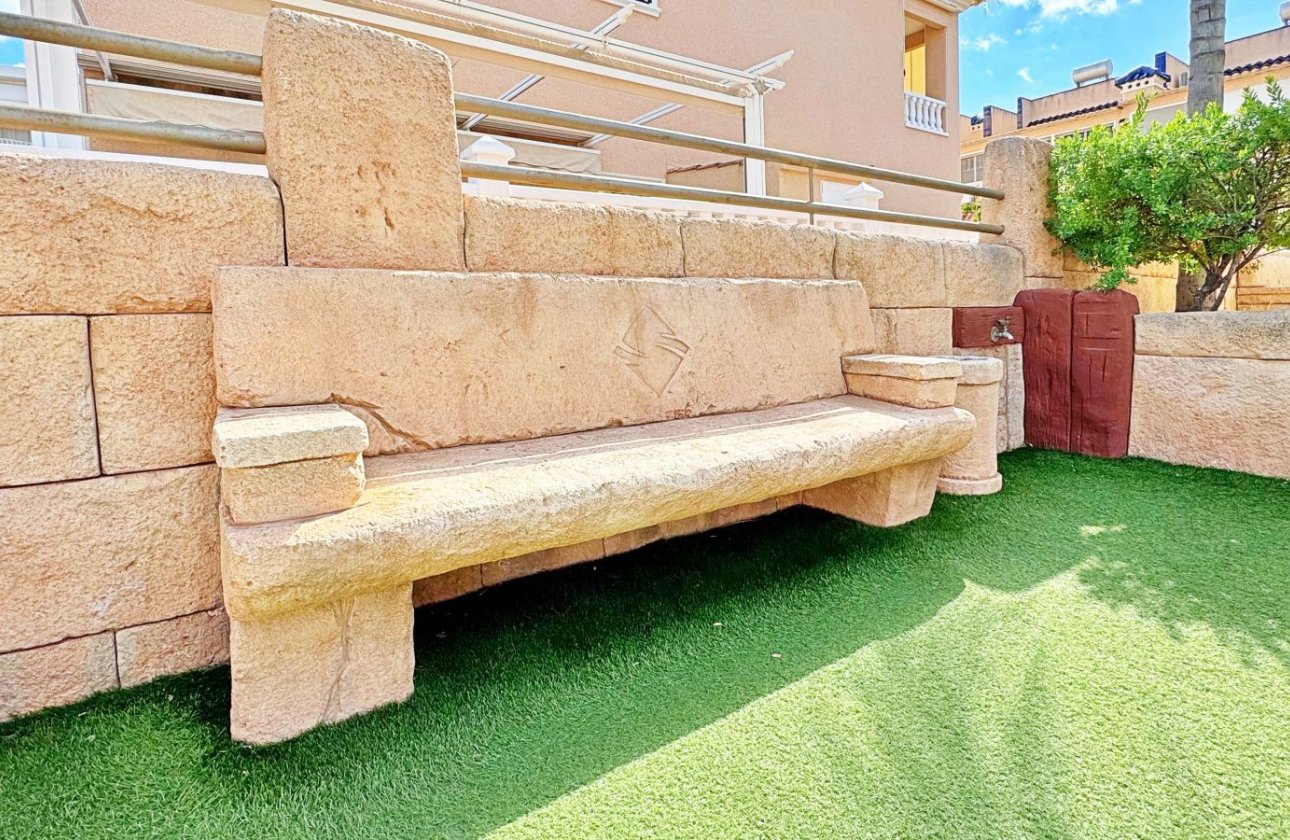 Herverkoop - Town House -
Orihuela Costa - Costa Blanca