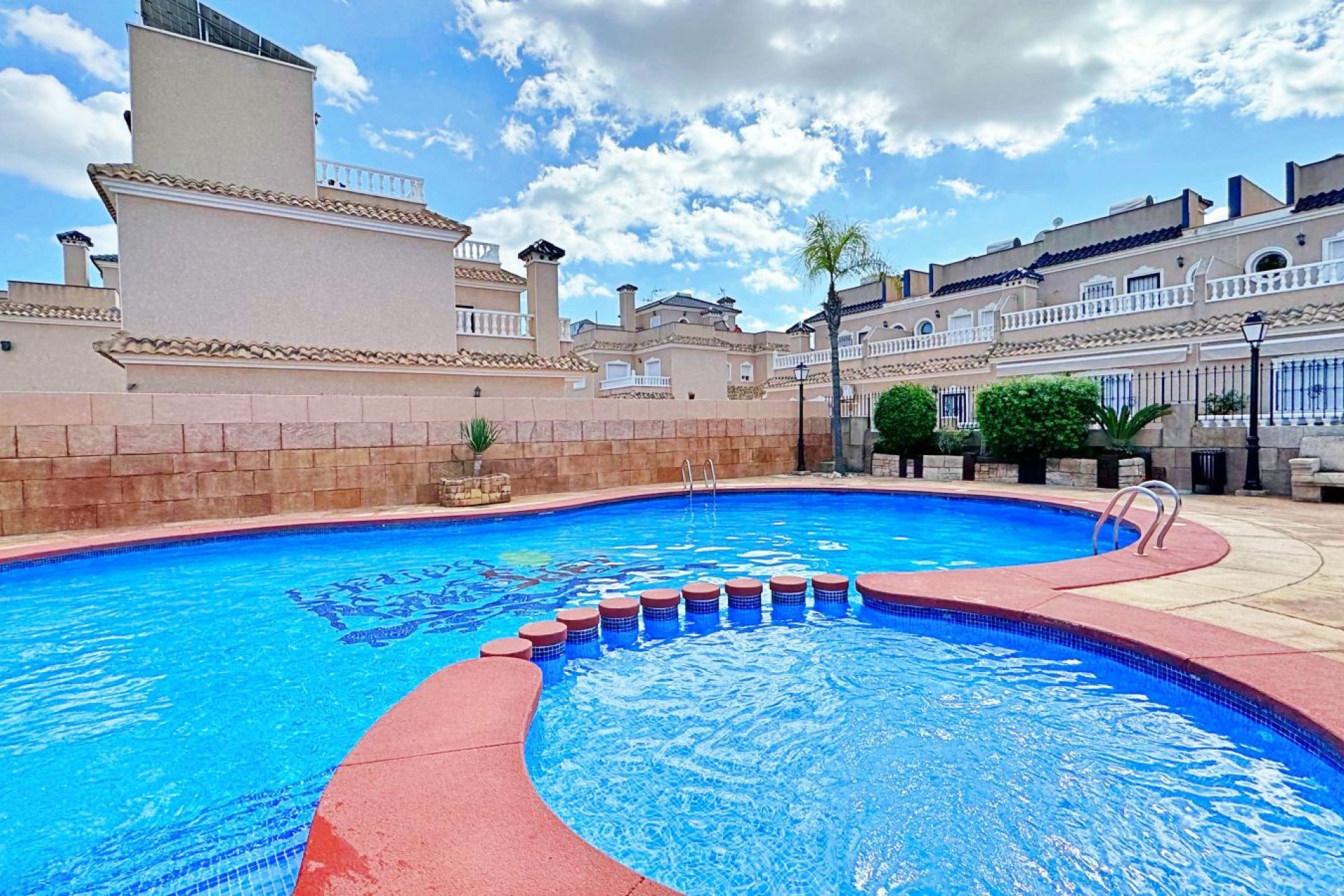 Herverkoop - Town House -
Orihuela Costa - Costa Blanca