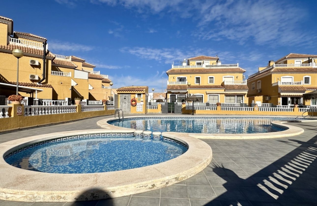 Herverkoop - Town House -
Orihuela Costa - Costa Blanca