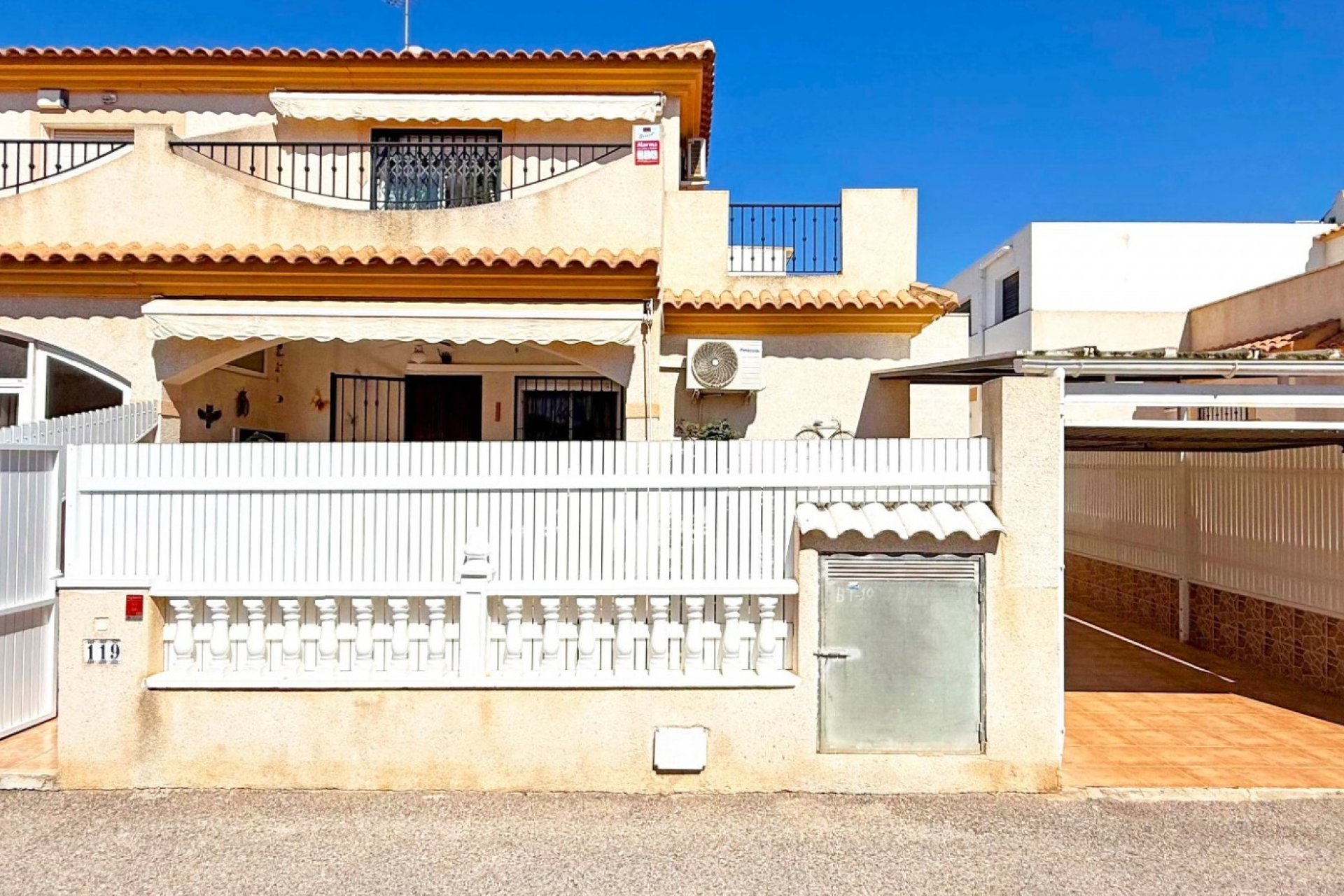 Herverkoop - Town House -
Orihuela Costa - Costa Blanca