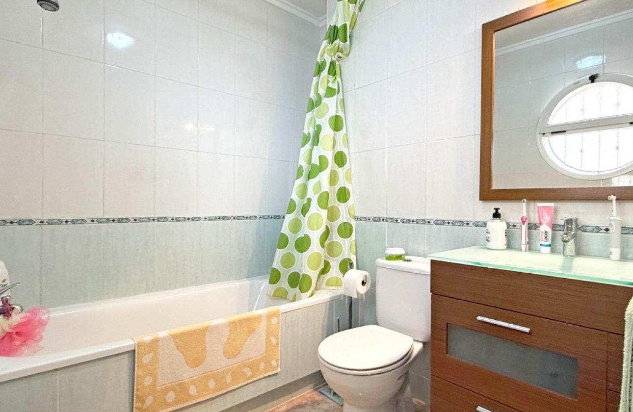 Herverkoop - Town House -
Orihuela Costa - Costa Blanca