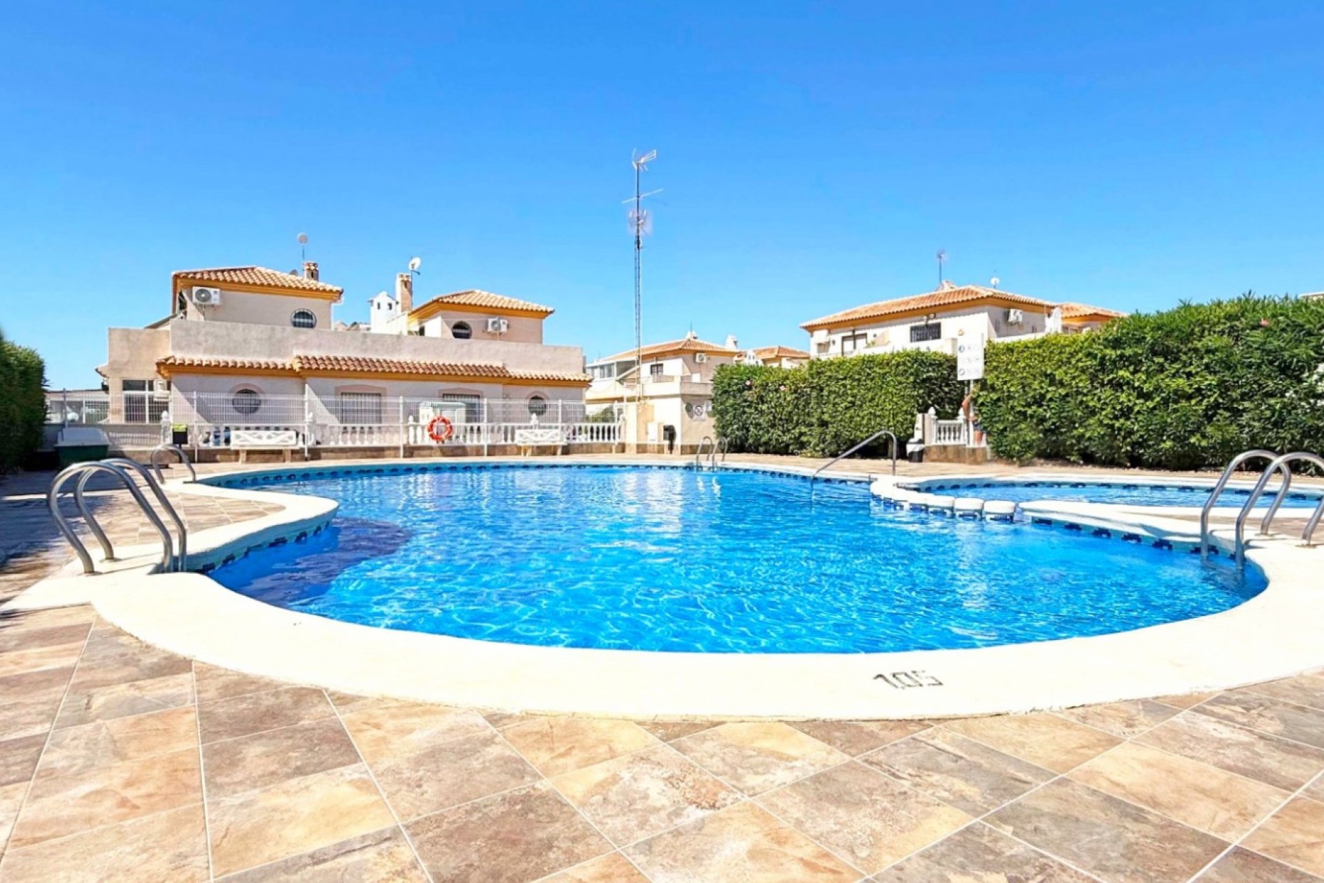 Herverkoop - Town House -
Orihuela Costa - Costa Blanca