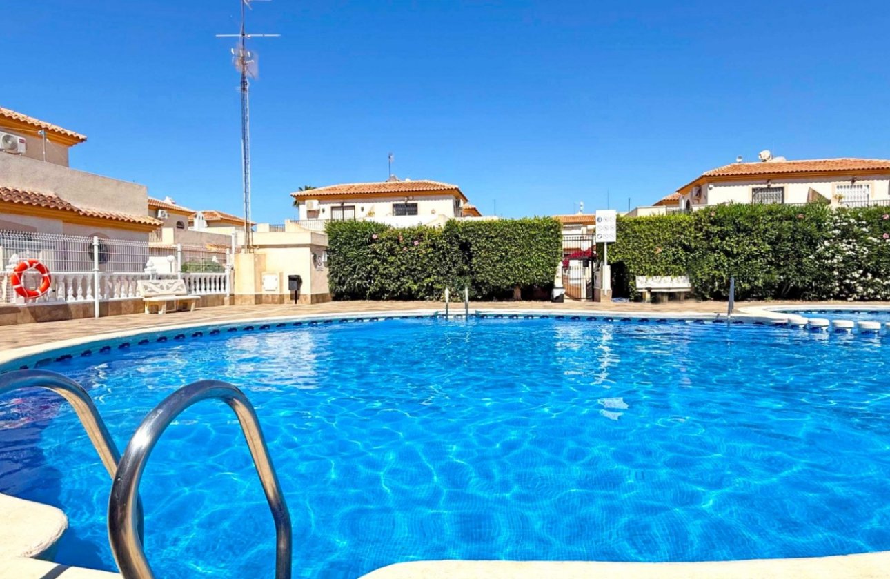 Herverkoop - Town House -
Orihuela Costa - Costa Blanca