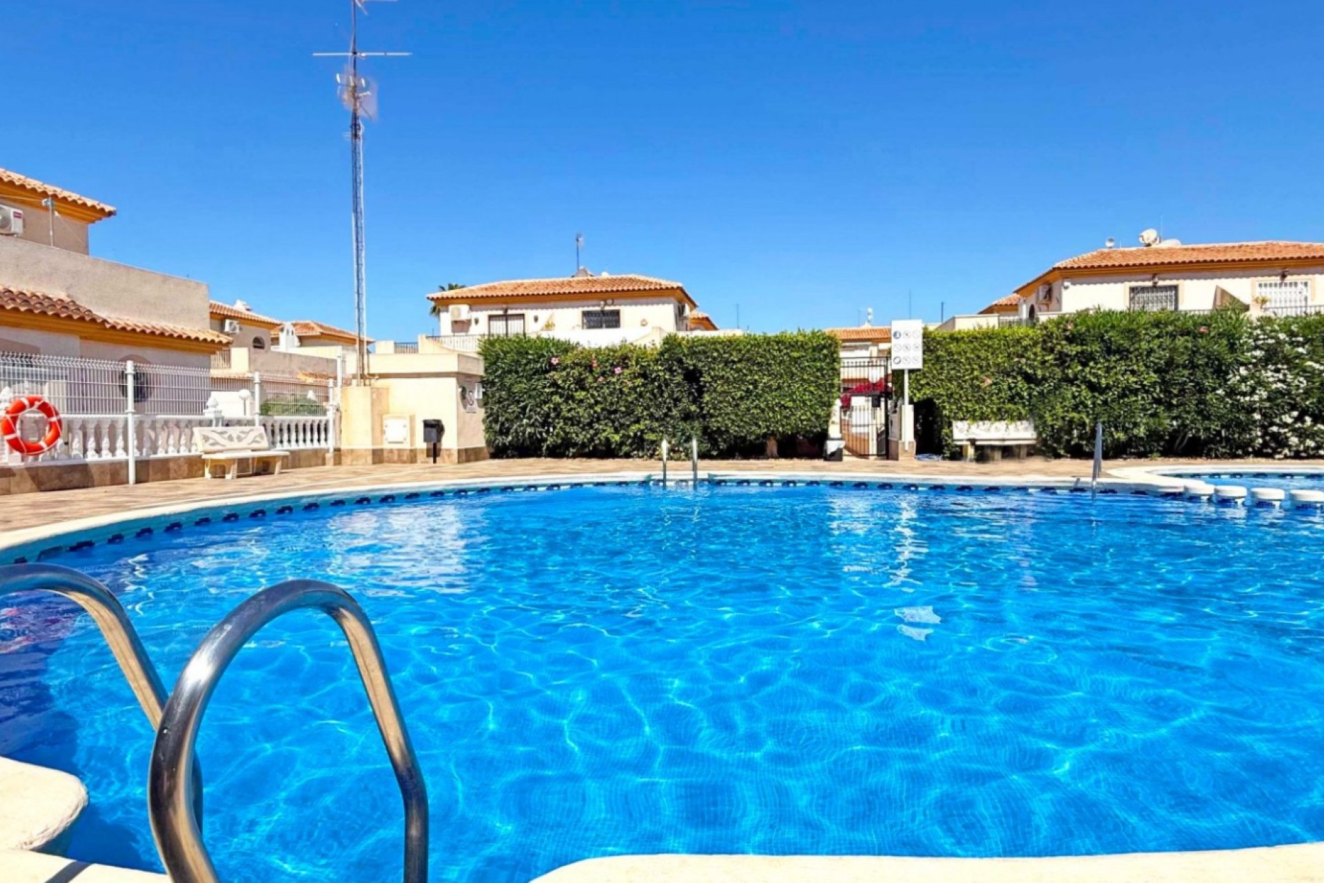 Herverkoop - Town House -
Orihuela Costa - Costa Blanca