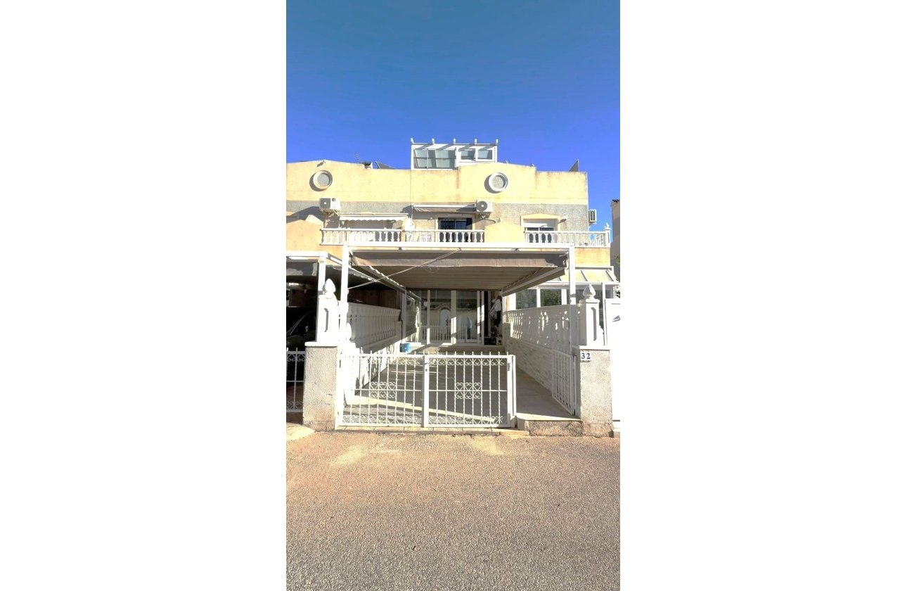 Herverkoop - Town House -
Orihuela Costa - Costa Blanca