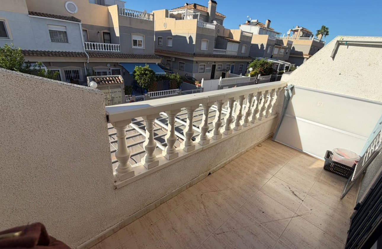 Herverkoop - Town House -
Orihuela Costa - Costa Blanca