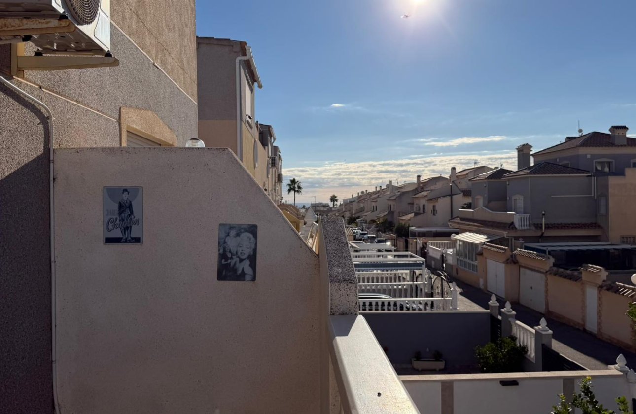 Herverkoop - Town House -
Orihuela Costa - Costa Blanca