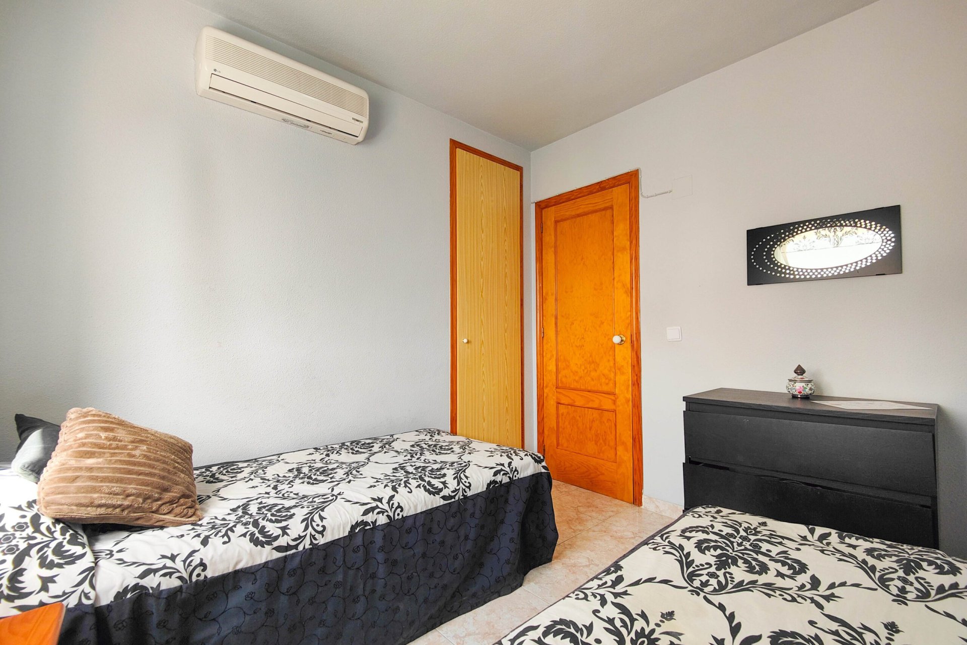 Herverkoop - Town House -
Orihuela Costa - Costa Blanca