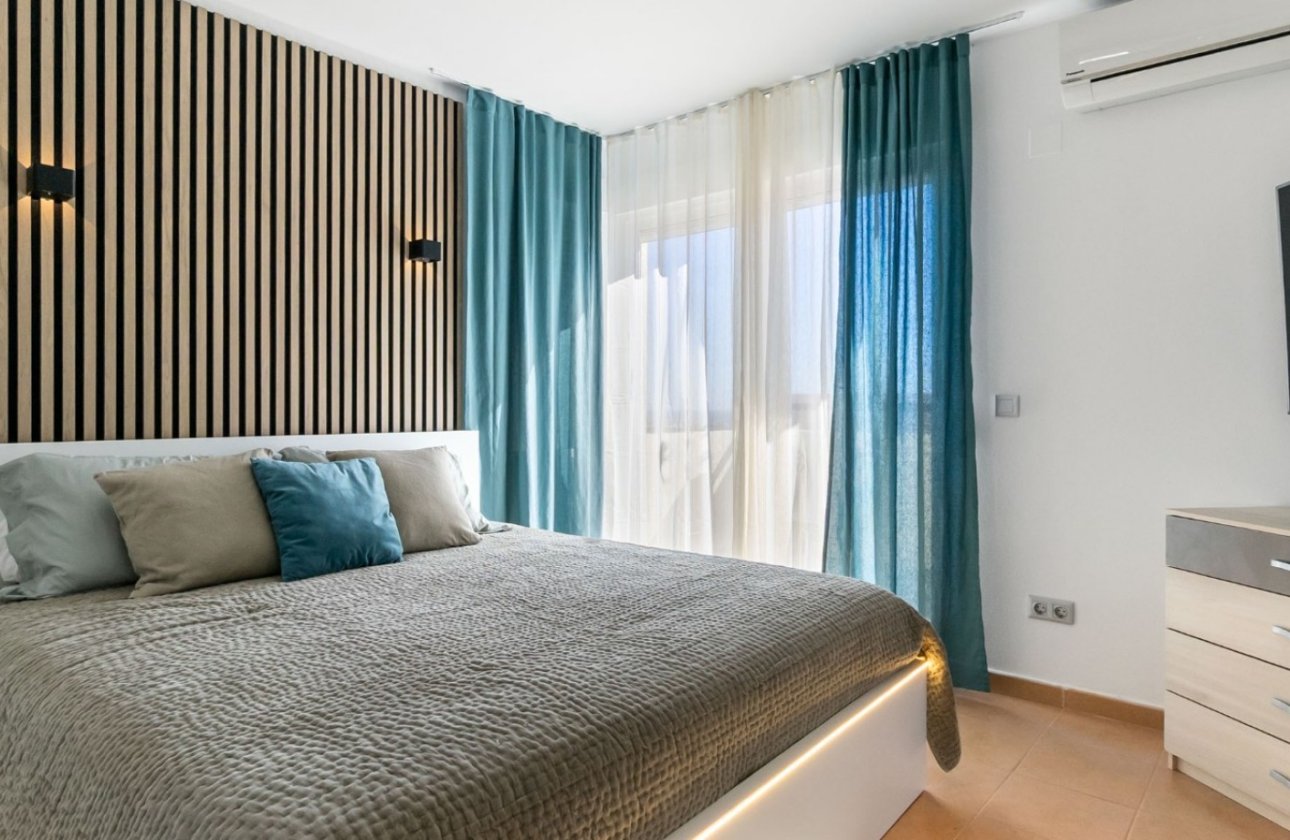 Herverkoop - Town House -
Orihuela Costa - Costa Blanca