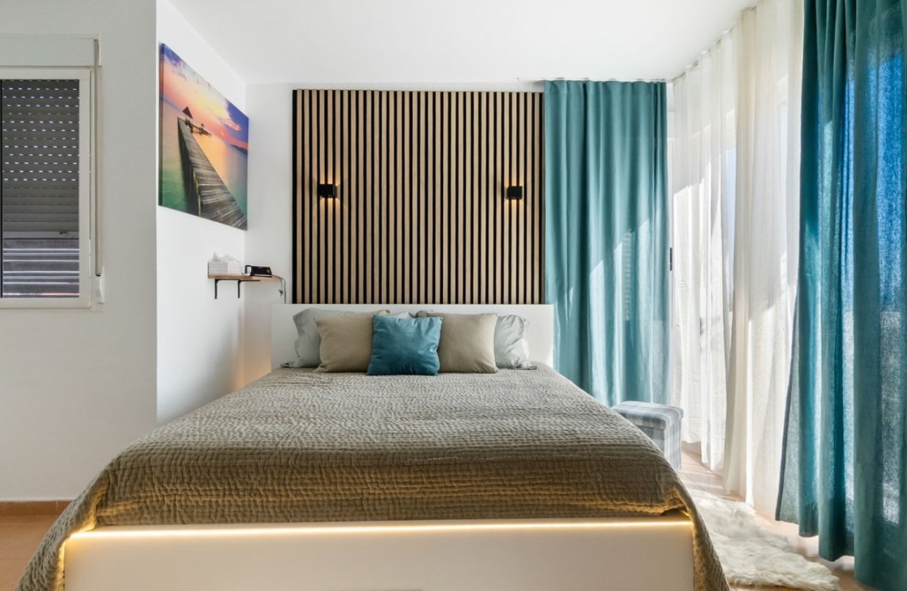 Herverkoop - Town House -
Orihuela Costa - Costa Blanca