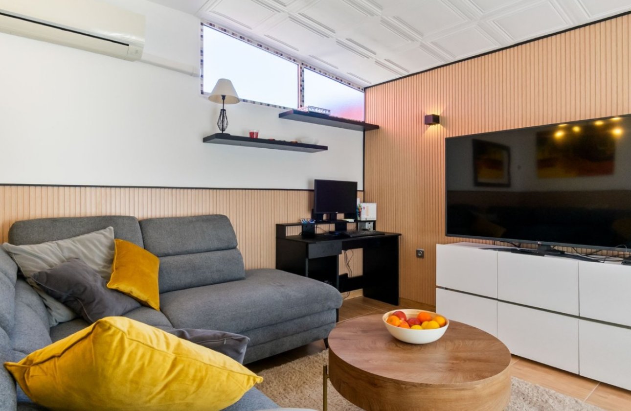 Herverkoop - Town House -
Orihuela Costa - Costa Blanca