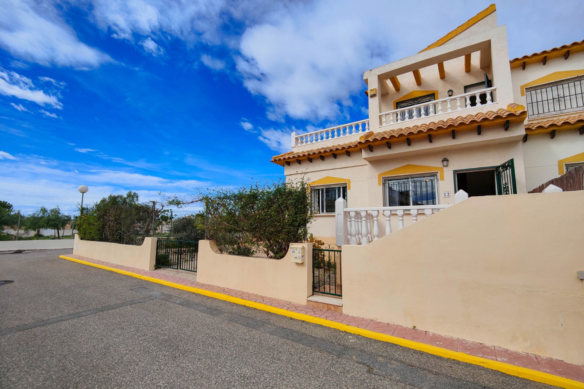 Herverkoop - Town House -
Orihuela Costa - Costa Blanca