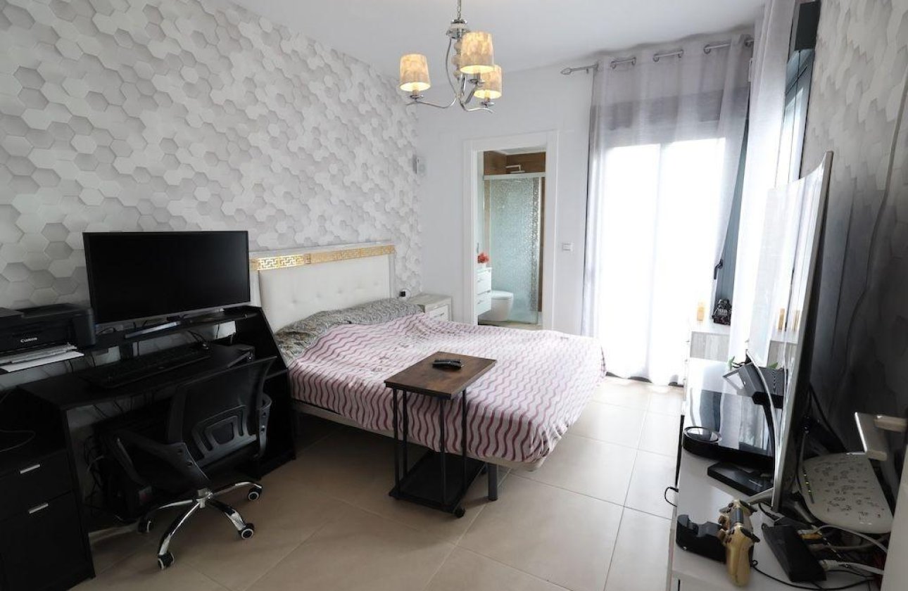 Herverkoop - Town House -
Orihuela Costa - Costa Blanca