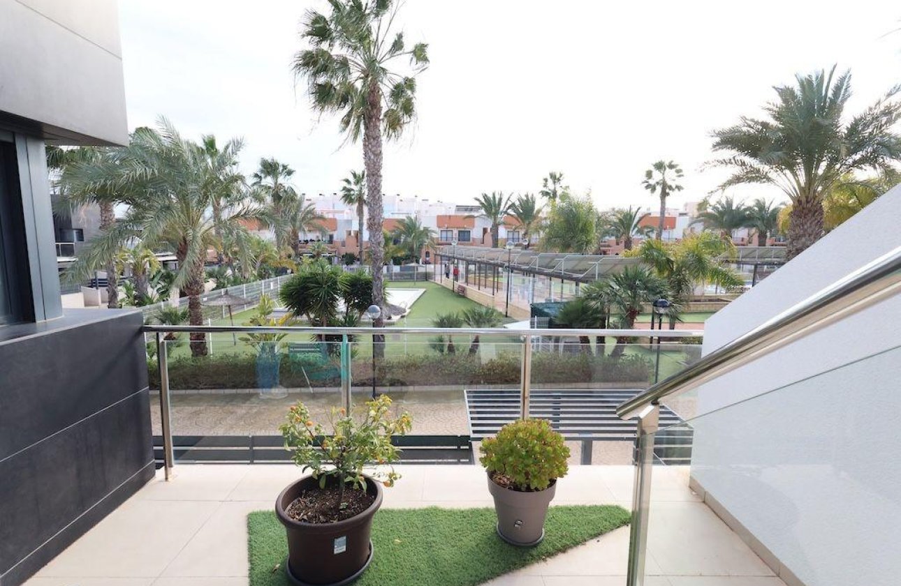 Herverkoop - Town House -
Orihuela Costa - Costa Blanca