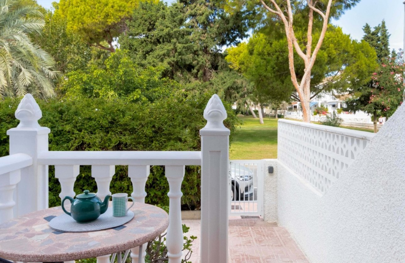 Herverkoop - Town House -
Orihuela Costa - Costa Blanca