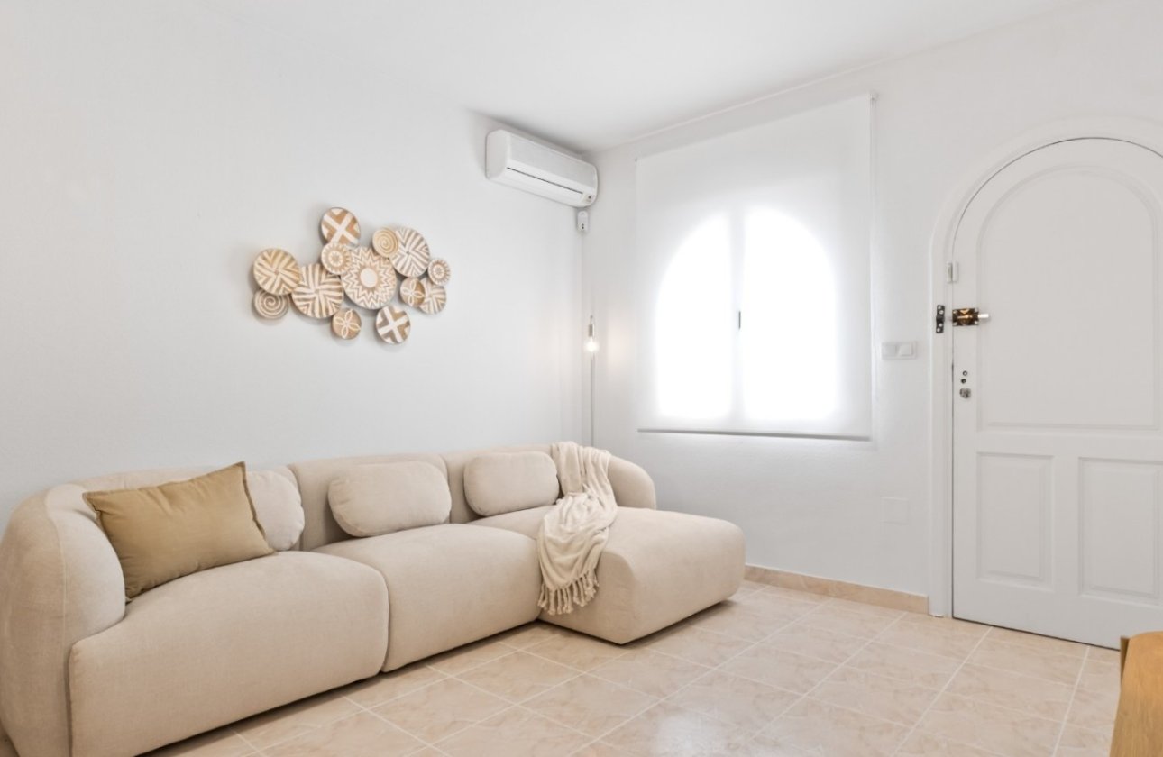 Herverkoop - Town House -
Orihuela Costa - Costa Blanca