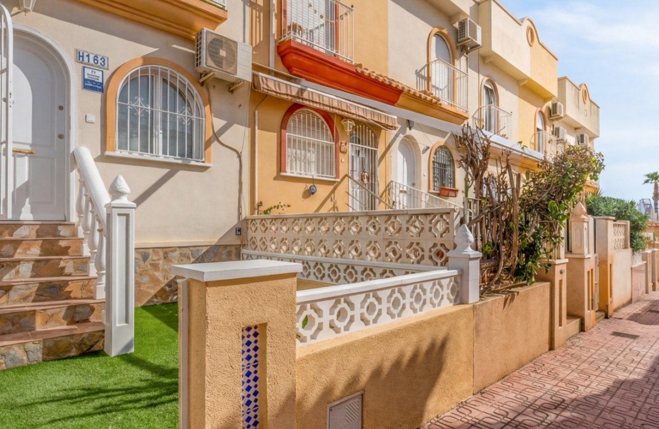Herverkoop - Town House -
Orihuela Costa - Costa Blanca