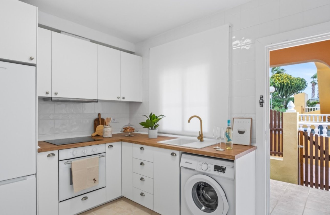 Herverkoop - Town House -
Orihuela Costa - Costa Blanca