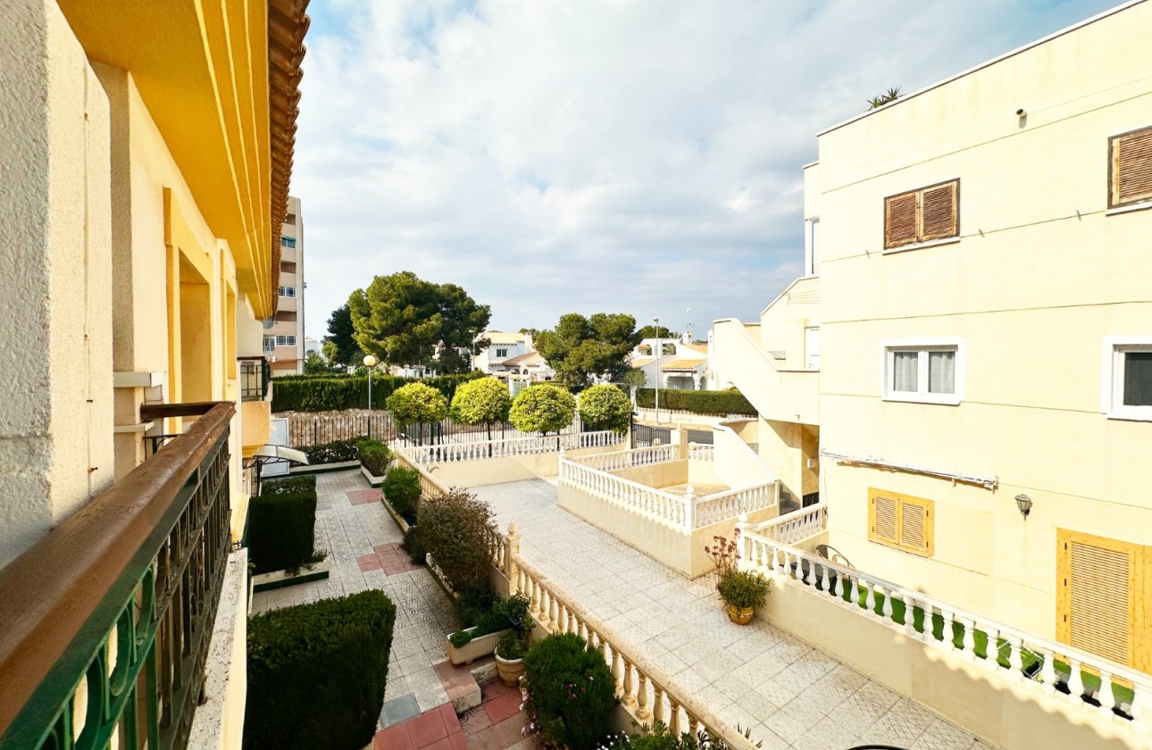 Herverkoop - Town House -
Orihuela Costa - Costa Blanca