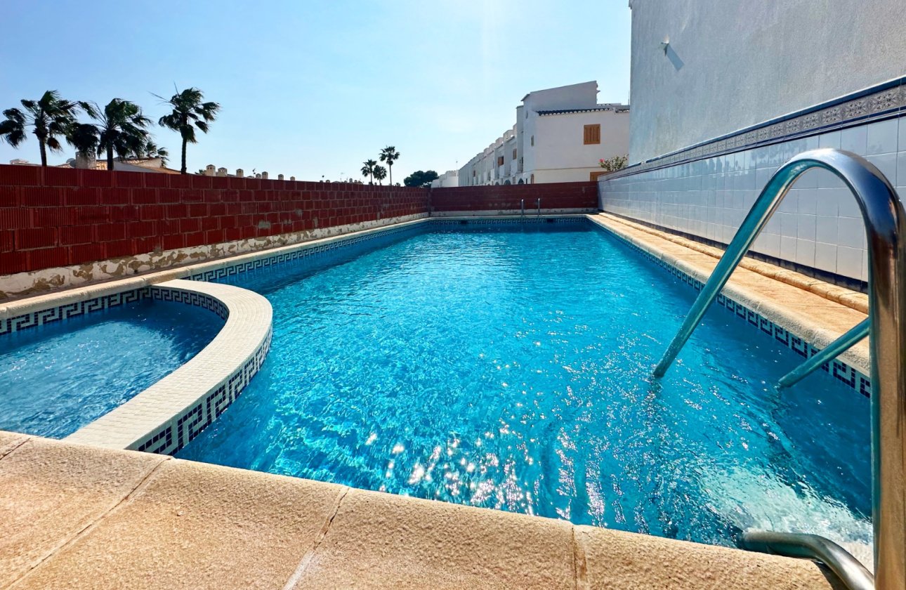 Herverkoop - Town House -
Orihuela Costa - Costa Blanca