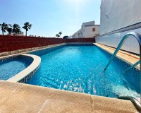 Herverkoop - Town House -
Orihuela Costa - Costa Blanca