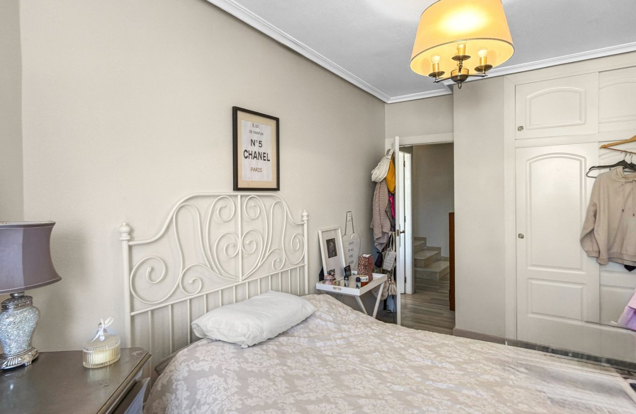 Herverkoop - Town House -
Orihuela Costa - Costa Blanca