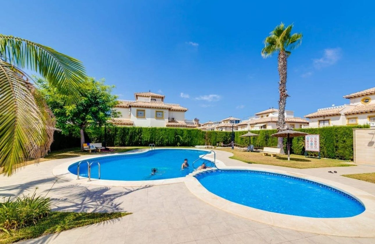 Herverkoop - Town House -
Orihuela Costa - Costa Blanca