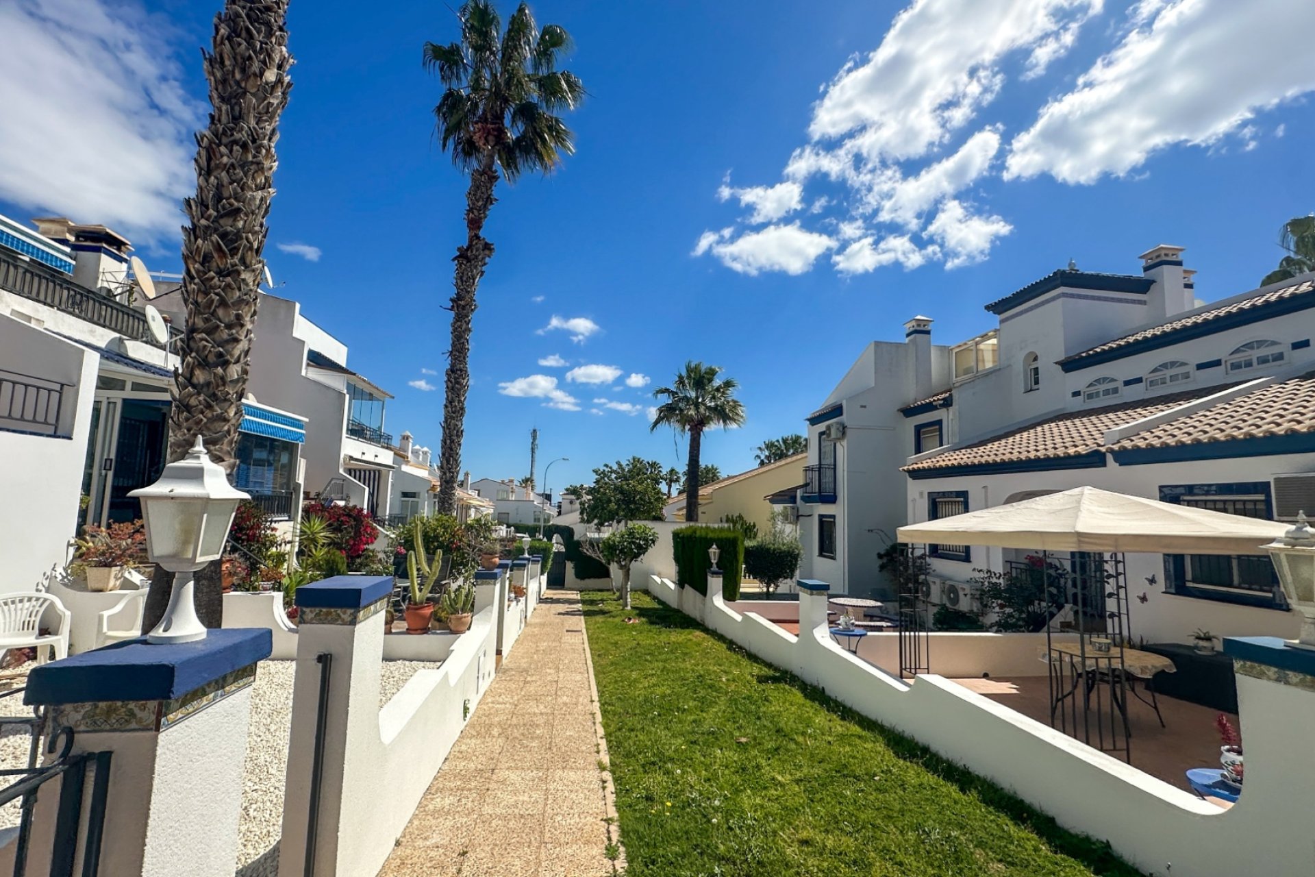 Herverkoop - Town House -
Orihuela Costa - Costa Blanca