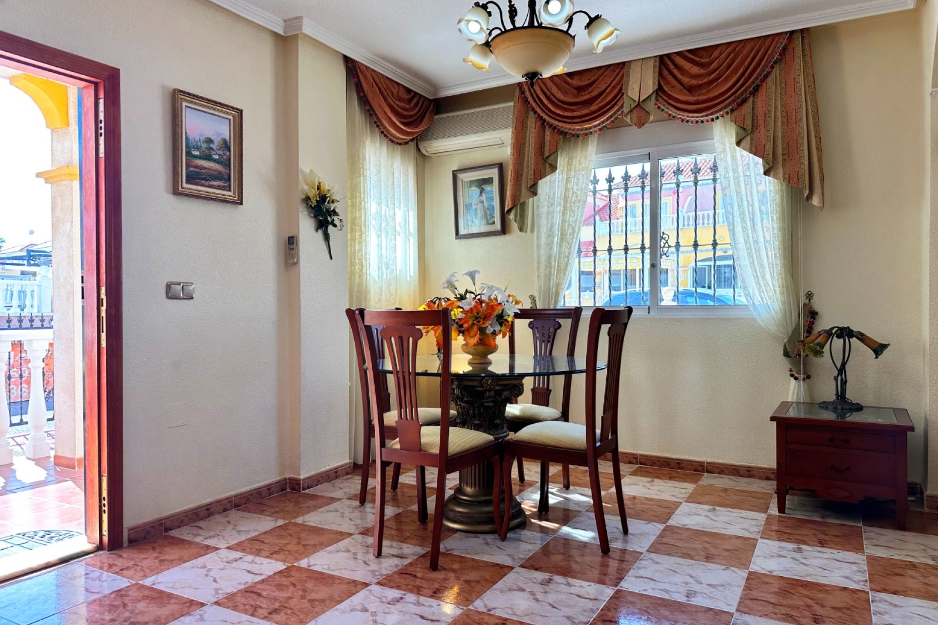 Herverkoop - Town House -
Orihuela Costa - Costa Blanca
